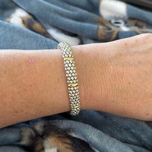 Lagos 6 station 9mm caviar medium bracelet with pouch